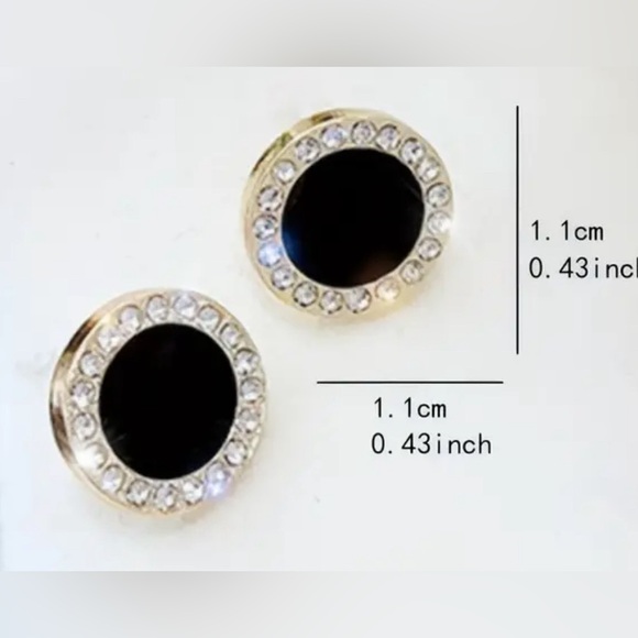 Circle Stud Earrings - Picture 3 of 3